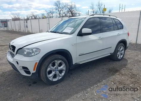 2012 BMW X5 xDrive35D z USA, uszkodzony, nr VIN 5UXZW0C52CL664864